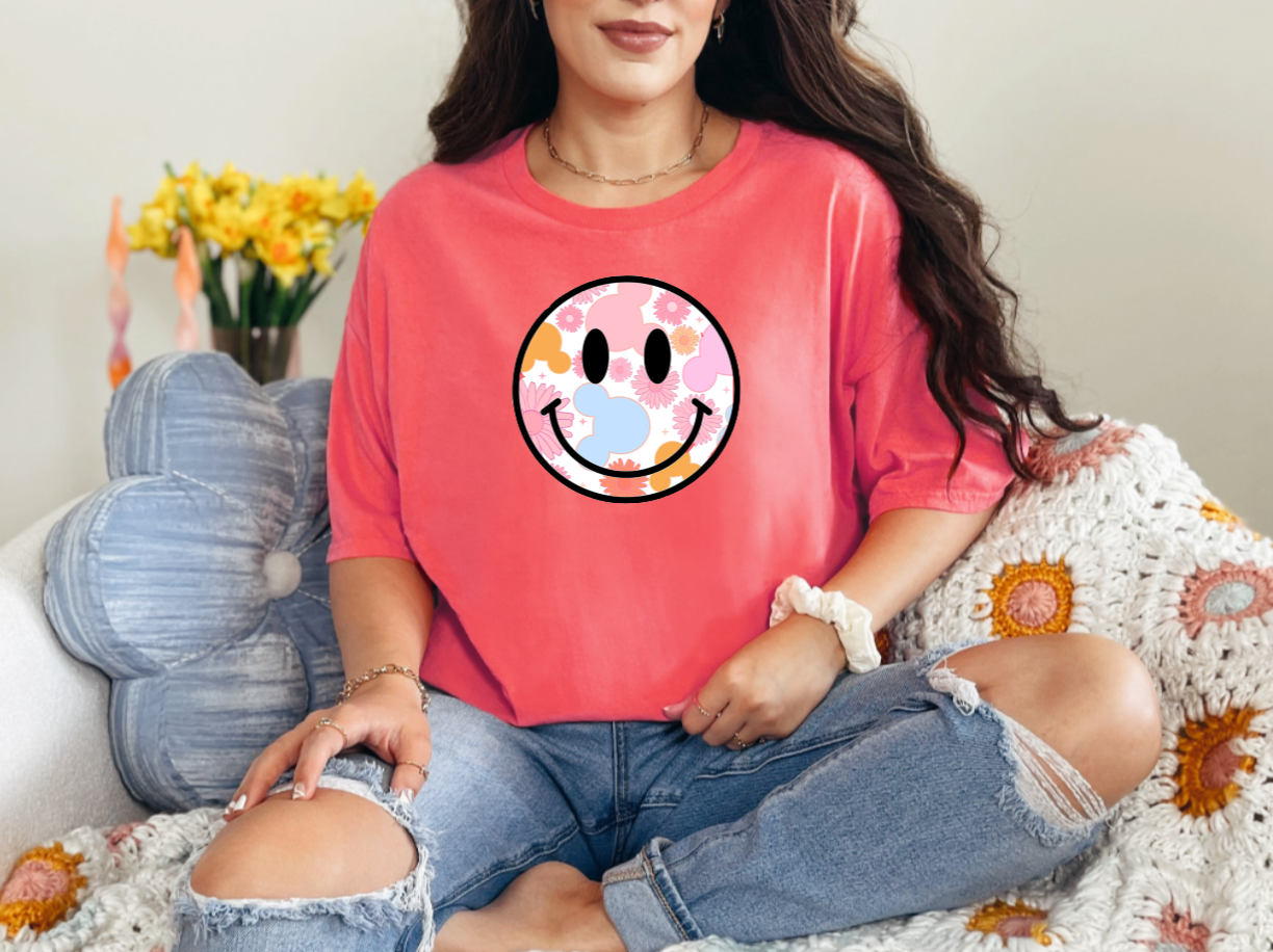 Smiliest Place On Earth Trendy Graphic T-Shirt