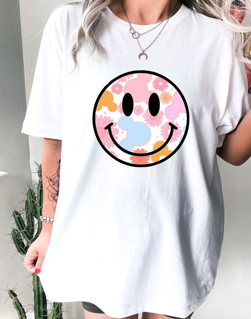 Smiliest Place On Earth Trendy Graphic T-Shirt